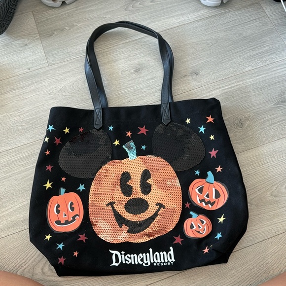 Disney Handbags - Disney Disneyland sequin Mickey pumpkin Halloween tote